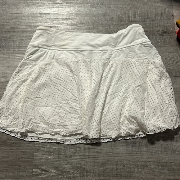 LIJA TENNIS SKIRT. - Picture 2 of 4